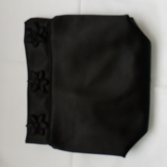 Kenneth Cole Small Black Evening Purse - Picture 4 of 5